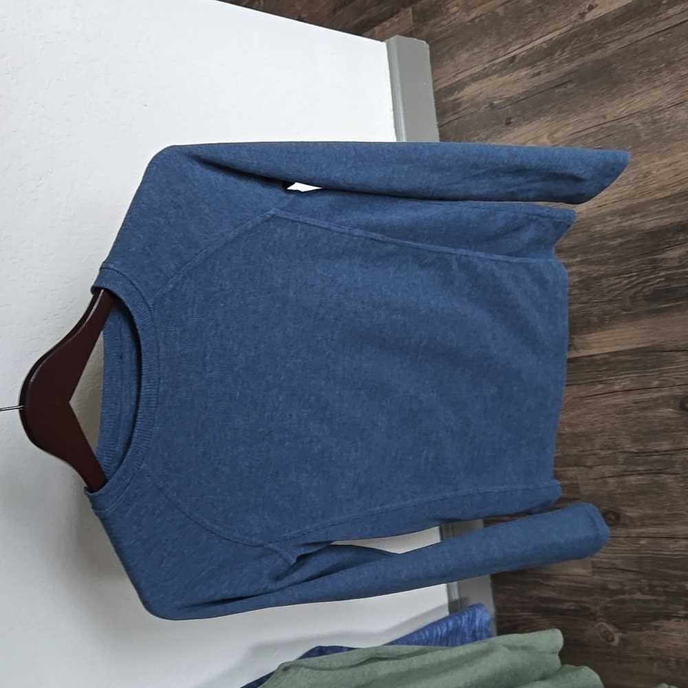 Cremieux Sweater Small 60% cotton, 40% polyester. Dark teal blue. Never worn.